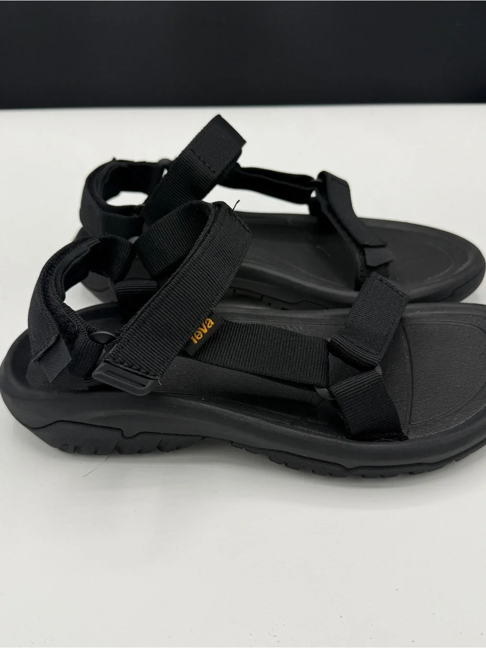 Teva Black Hurricane XLT 2 Women’s Strappy Outdoor Sandal 7 - Picture 2 of 7